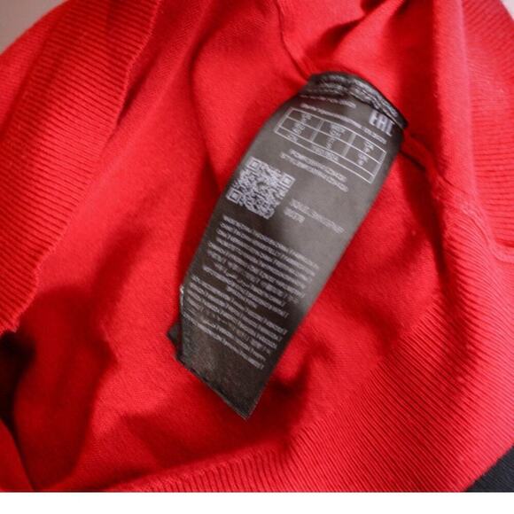 Guess Sweater Short Sleeve Rhinestone Bling Logo Red Size S - Picture 4 of 6